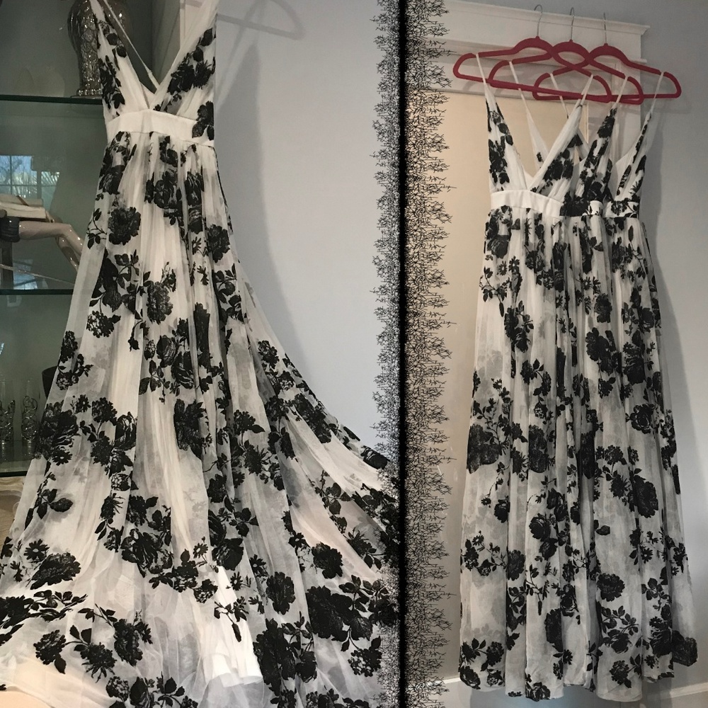 Luxxel Tulle Velvet Floral Maxi Dress - Picture 3 of 8